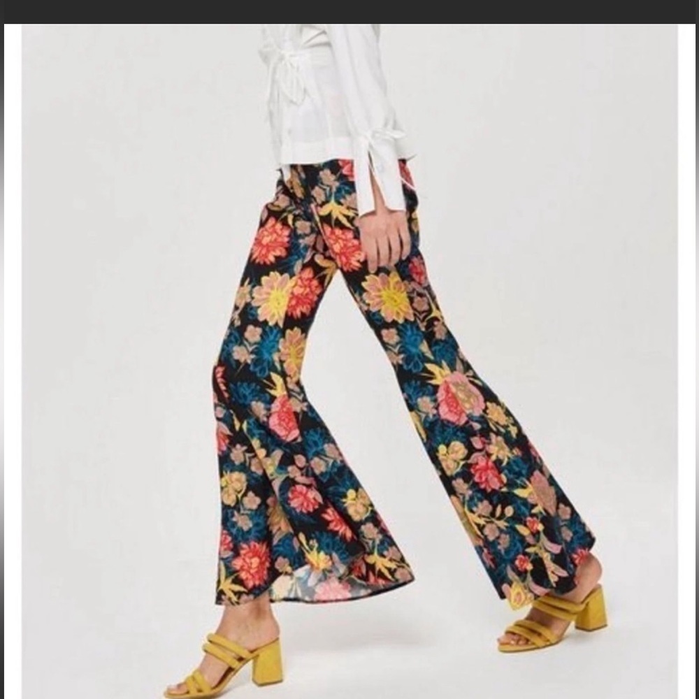 Topshop Floral Boho Bell Bottom Pants. Size 2 - Picture 7 of 10